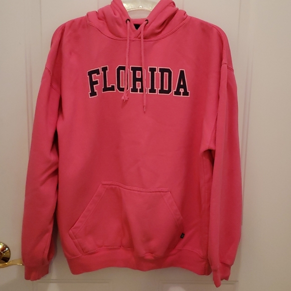 Barnes & Noble Tops - *3 for $25*  Noble Wear Women's Sweatshirt - Size Large